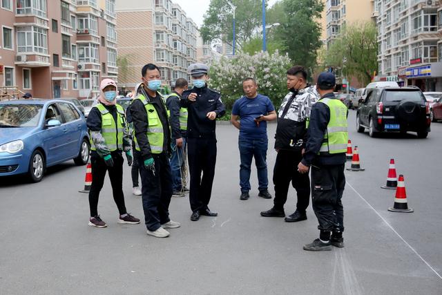 生活报 哈尔滨市民反映河政街交通标线不清,交警:现场施划