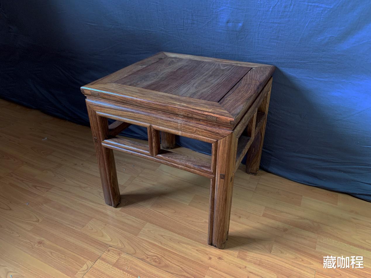 |追求全黄的年代，黄花梨满彻方凳坐板后配