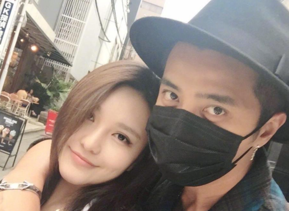 林俊杰|周扬青走出前男友情伤，抛开罗志祥与罗昊相爱，在节目里撒狗粮