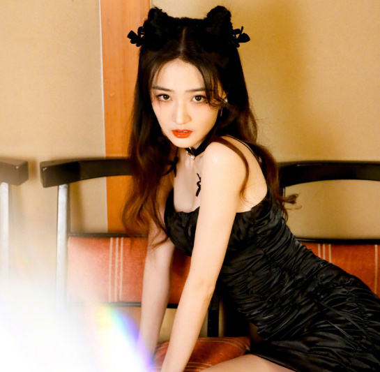 舜网 盘点女星猫女造型，孟美岐气场强，徐璐撩人，看到Lisa：扛不住！