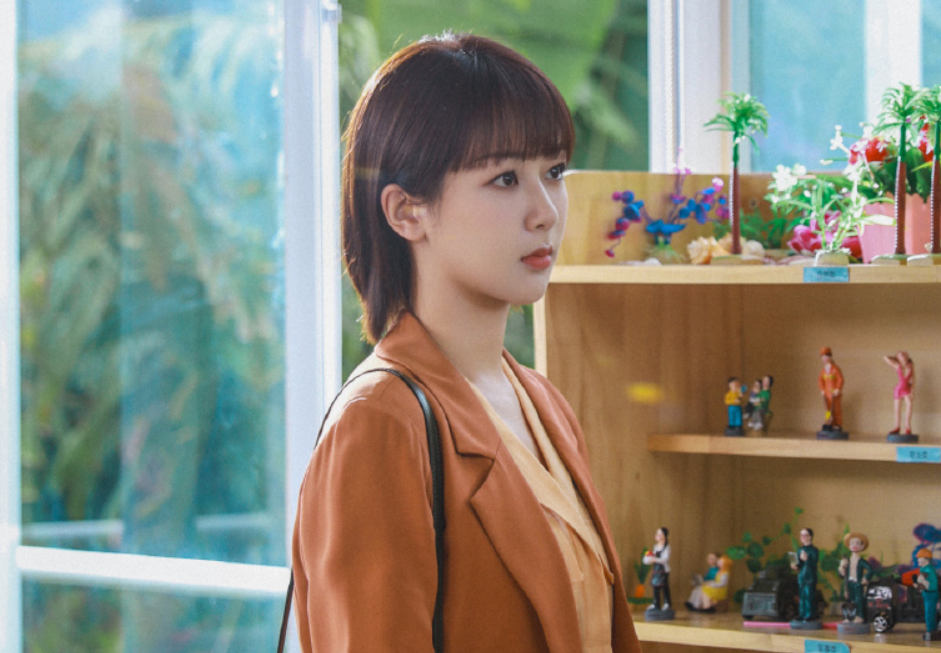 陈伟霆|杨紫新剧刚更新12集，不仅斩获9个第一，还导致爱奇艺和优酷内卷