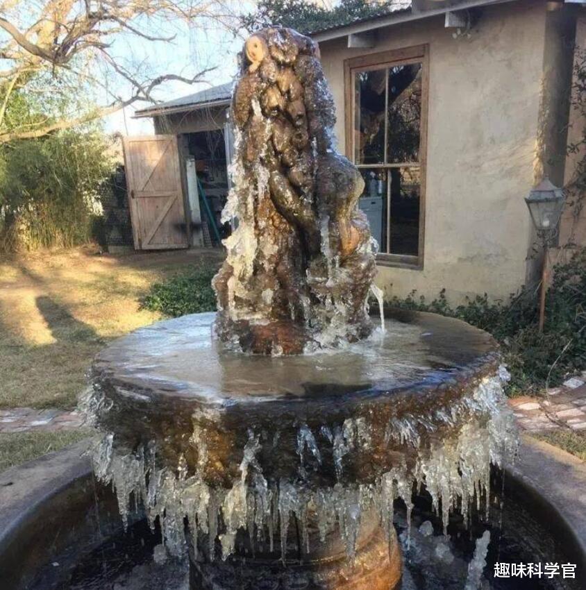 全球变暖 南非遭遇极冷寒流，温度降至-9.9℃，2021年地球怎么了？