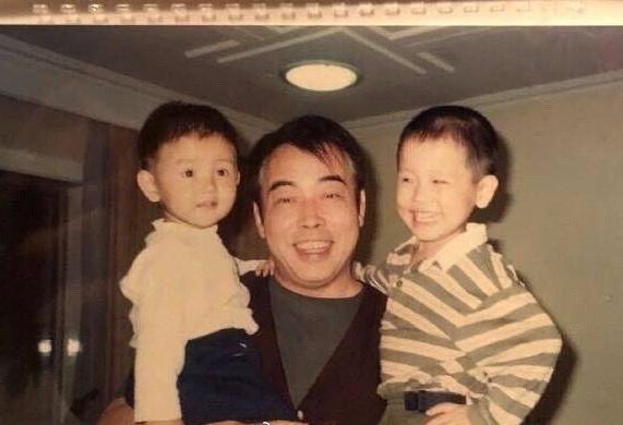 陈飞宇|同样是亲生的，为何陈凯歌只捧陈飞宇，大儿子却无缘娱乐圈？