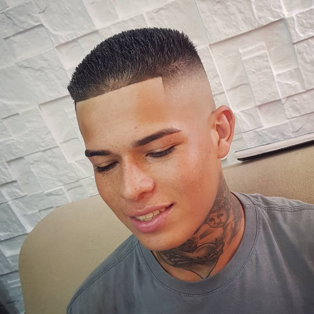 水果 元旦高人气男发10多款,很帅很有型,很多男士都在剪