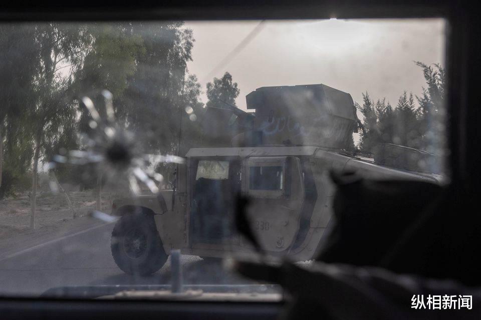 疑似處決22名阿特種部隊成員視頻流出，塔利班否認三連，稱是阿政府“公關”視頻-圖4