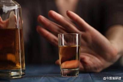 医生|42岁男子血管长满“水垢”！医生：常吃3物，血管或能“光滑如玉”