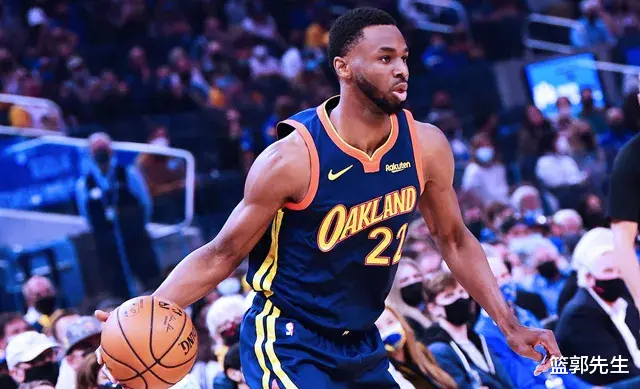 维金斯|莫名其妙的3分，维金斯脑子不行，他葬送库里努力，或让科尔下课