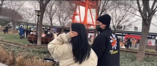 杨贵妃|王大陆蔡卓宜骑车被偶遇，甜蜜撒糖，不知他俩什么时候官宣呢？