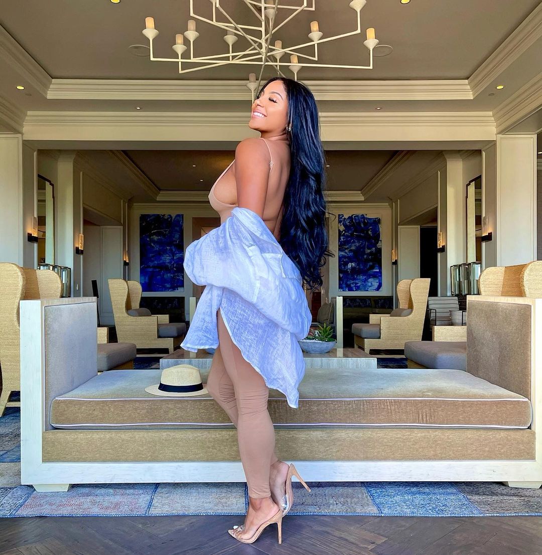 |丰满性感身材妖娆，美国著名女星坎迪斯美照集