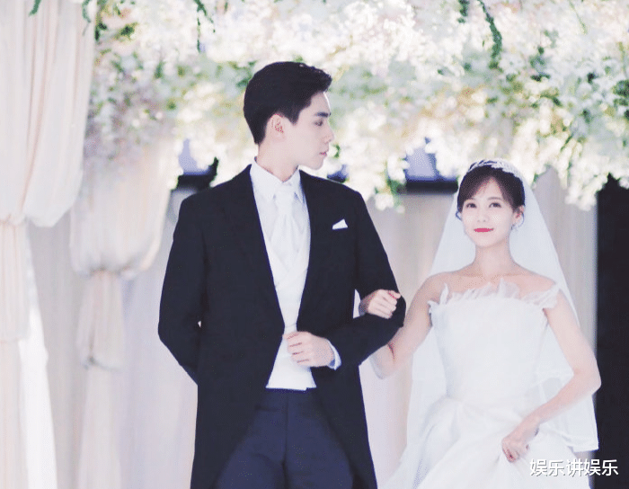 杨紫|杨紫李现、胡一天李一桐婚纱照流出，两位“新娘”对比过于明显了！