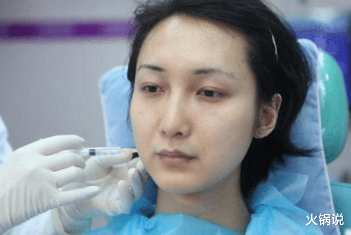 刘婷|当年“背母上学”的刘霆，做手术变性后改名为刘婷，后来怎样了？