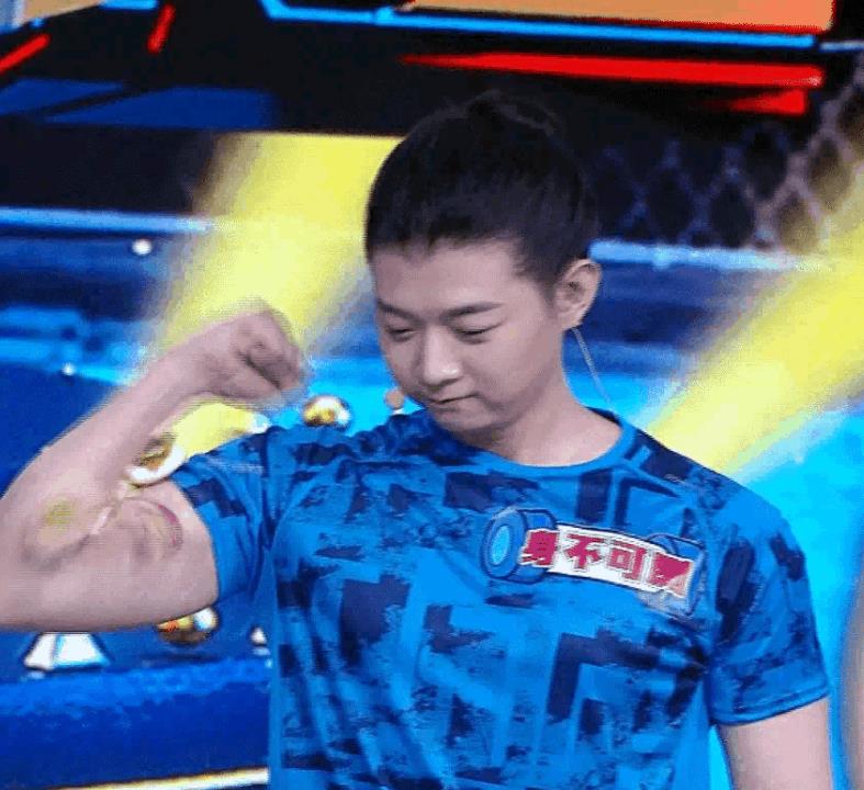 顿芳苓|张哲瀚回应官媒点名，名下品牌代言已陆续解约，网友：不能原谅！