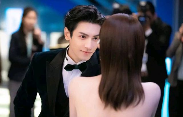 半是蜜糖半是伤|“零差评”的5部霸道总裁剧，霸道甜宠过于上头，第一名如命所料