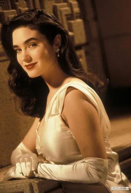 莫妮卡·贝鲁奇|好莱坞7位顶级女神！从“地球球花”到“寡姐”，个个是人间尤物