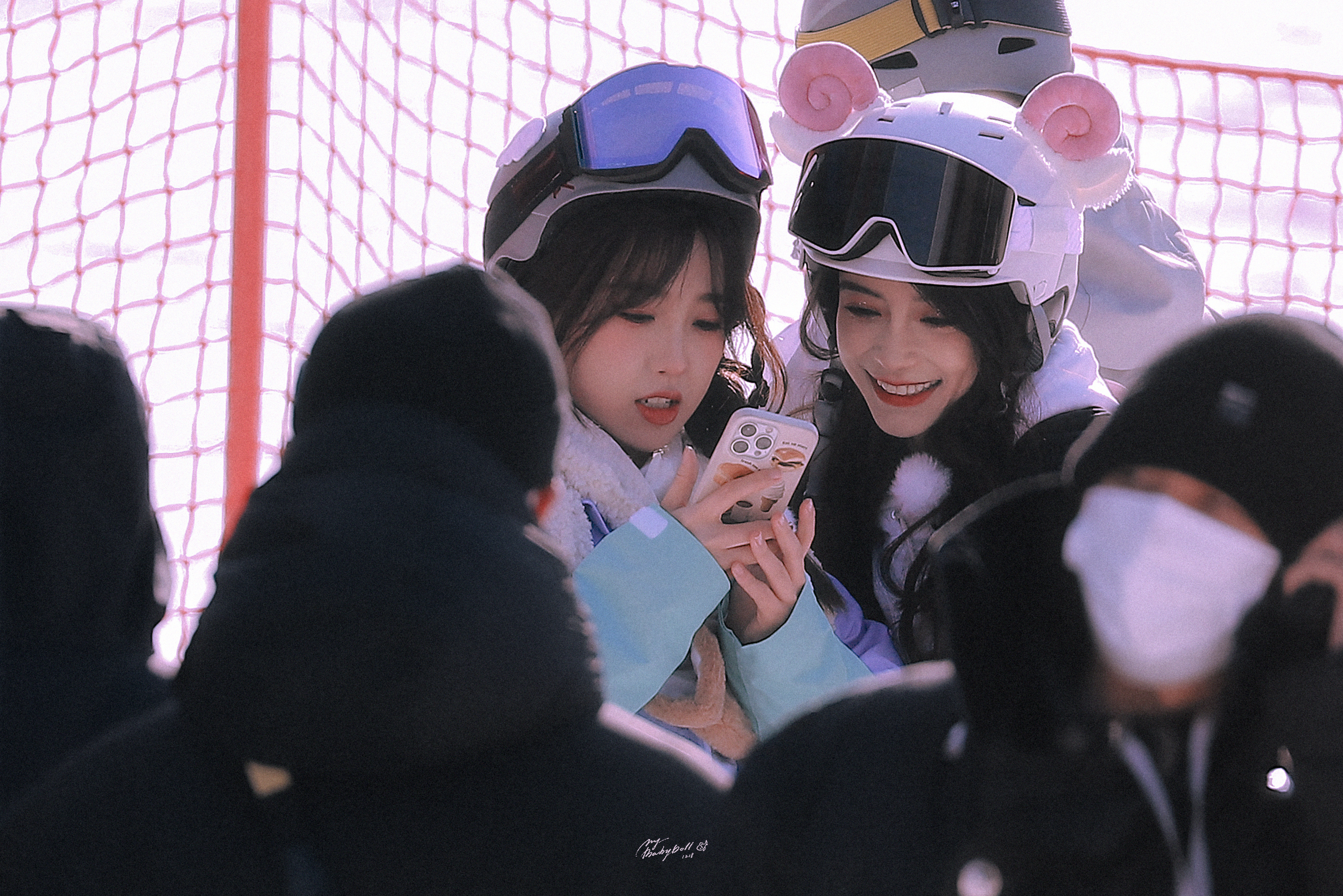 虞书欣|Angelababy虞书欣录制同框照，美女贴贴好可爱，wink可爱晕了