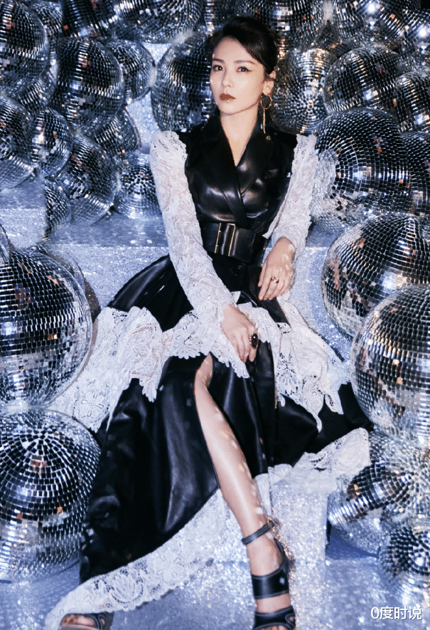 刘涛|刘涛老公管不住自己？阿姨年纪挑战“薄纱裙”，这身材谁不羡慕