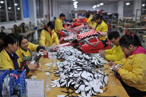 招聘|工厂招不到人,为何宁愿给中介送钱,也不选择给员工加薪呢?