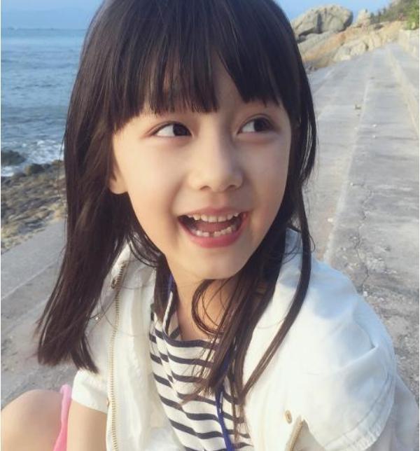 赵薇|赵薇“女儿”长相太漂亮，网友喊话：以后别整容，现如今如何了？