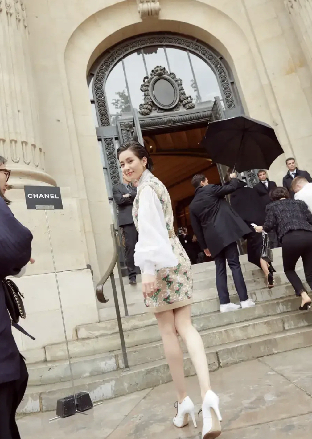 刘雯|刘诗诗同框刘雯，温柔女神和气场超模，你们觉得这一次谁赢了？