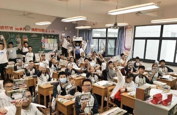 高考|“宁愿不上学，也不上职业高中”，三年后的差距，高中生羡慕了