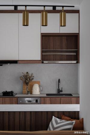 深而不阴暗的装修,看着真漂亮,116㎡两口之家,阳台还带个洗衣房