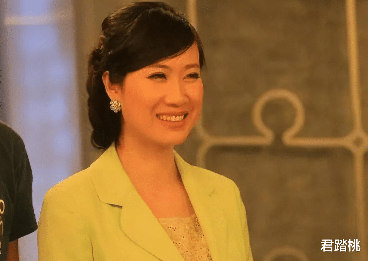 芙蓉姐姐|芙蓉姐姐和凤姐的近况曝光，境遇天差地别：人生，都在为认知买单