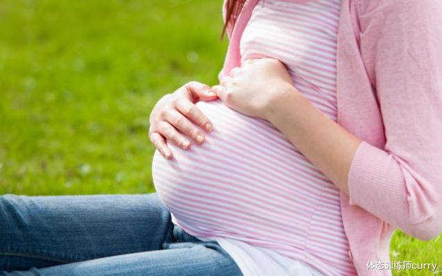 体态训练师curry|腰间盘突出不再局限老年人！年轻人中也频频出现！如何有效康复？