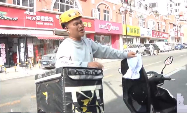 山东:违章被扣车7天后,莫名多出1500公里,男子怀疑有人动了车