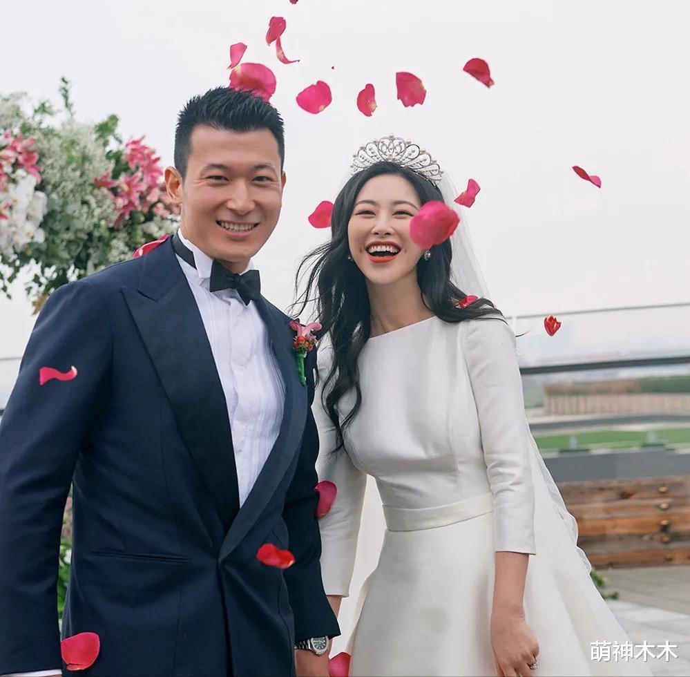 周星驰|2021年官宣结婚的明星：40岁艺人成结婚主力军，七对奉子成婚