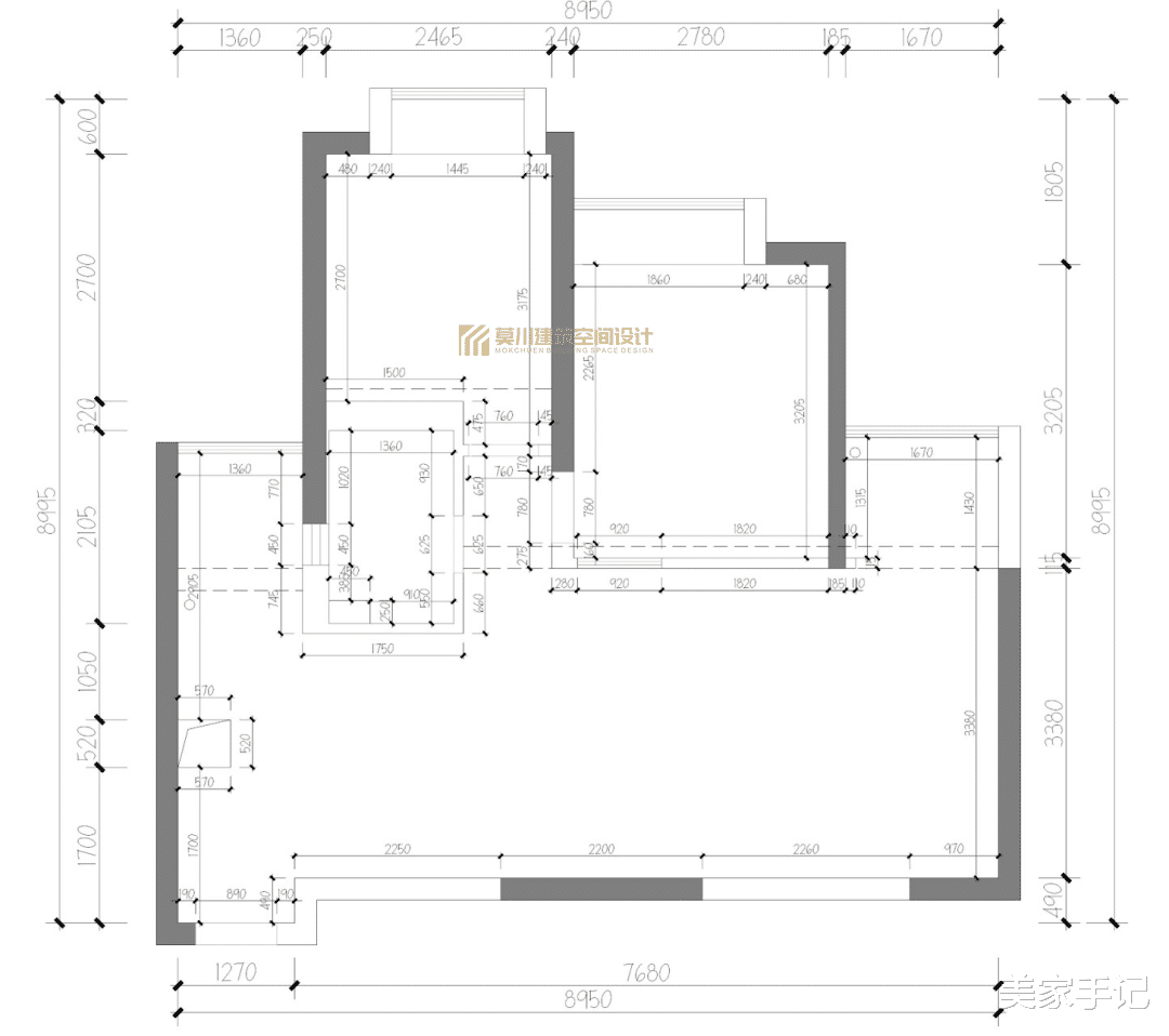 美家手记|深圳夫妇的“穷装”的新房火了,全屋只刷大白墙就很美,太实用了