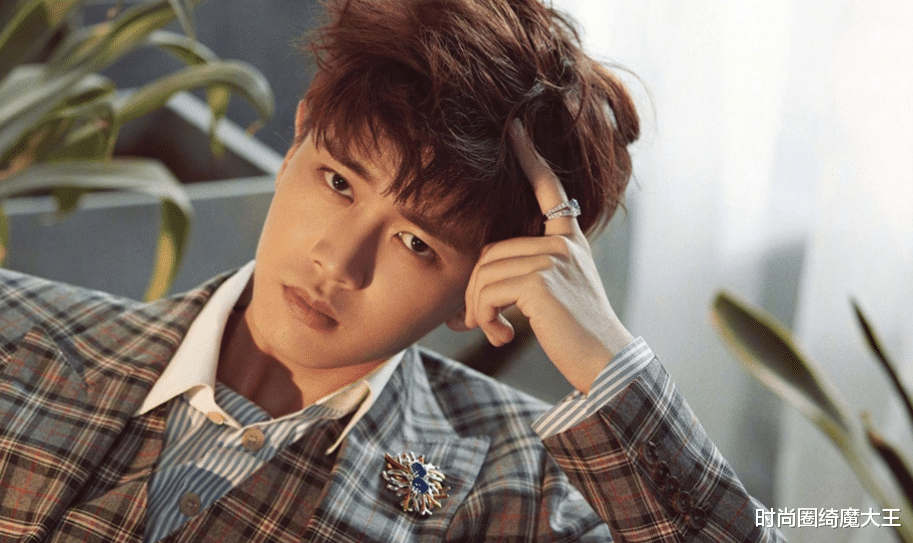 时尚圈绮魔大王 从偶像到顶流男演员,任嘉伦的转型堪称典范