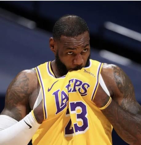 史蒂夫·科尔|破案了，对阵湖人关键时刻，科尔为何不喊暂停？库里经历给出答案