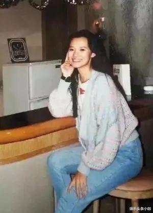 咏梅|千年绿叶终于翻身，她果真是人如其名！