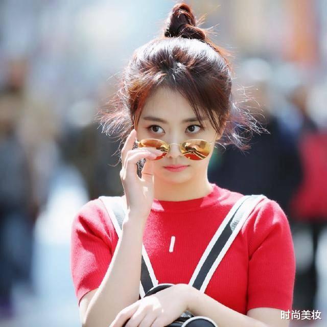 谭松韵|31岁的谭松韵穿上无痕裤后，双腿像开了特效一般，网友：我爱了