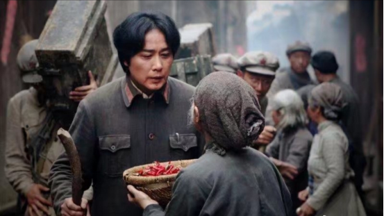 王霙|王霙挑大梁演毛主席，搭档马晓伟郭伟华，出演正剧《重庆谈判》