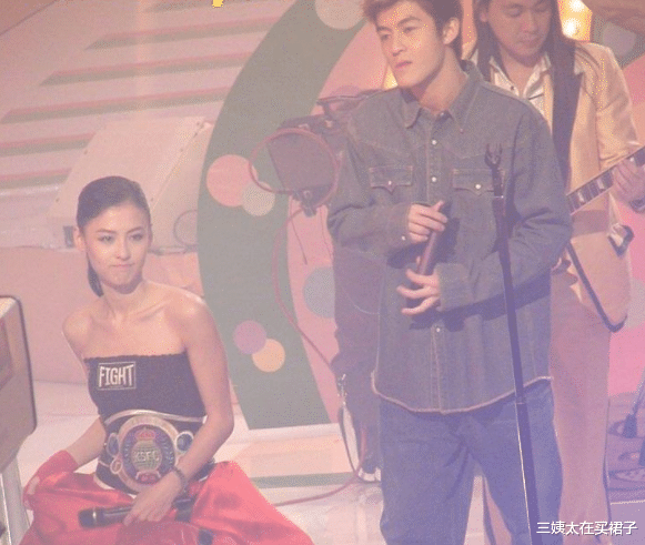 三姨太在买裙子|陈冠希才是男人中的狠角色，他真的值得阿娇那么喜欢！遇到别放手