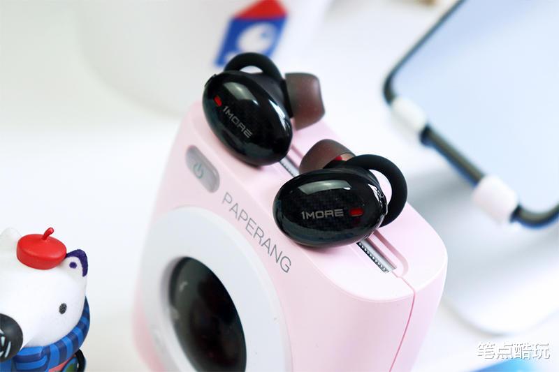 戴森|从199到千元，2021年7款最适合送给女生的耳机指南