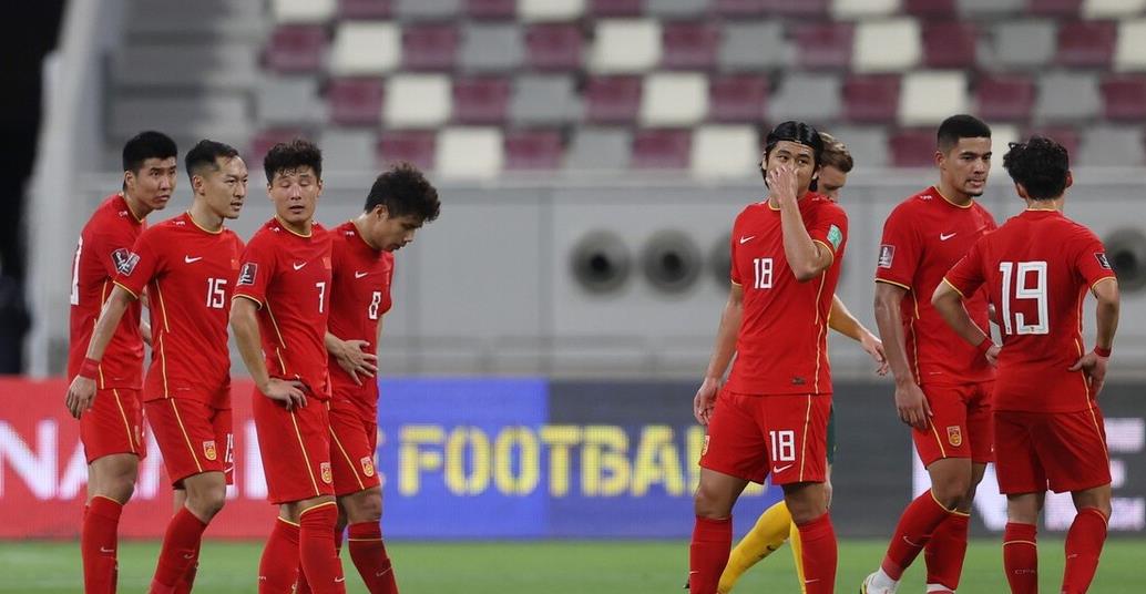 刘争光说家居|国足再收坏消息，世预赛战越南被泼冷水，就算三连败也不能怪李铁