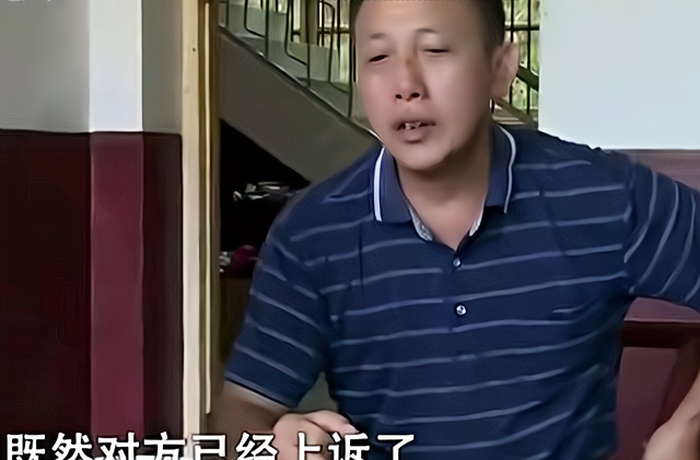 若珍|女子15岁恋爱，21岁结婚生子，23岁被抛弃，她含泪笑答“不后悔”