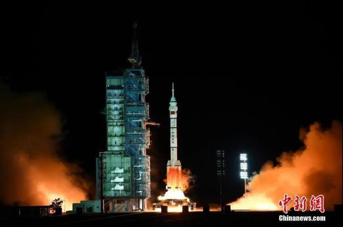 航天员 女航天员在太空来例假怎么办？外国航天员何时加入？专家解读