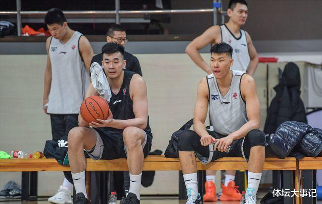 北京队|林书豪搭档确定！北京队主打5后卫，00后新星＋同曦旧将失去机会