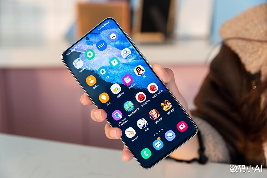 小米科技|三星Galaxy S22曝光,尺寸再次缩小,比小米12还强