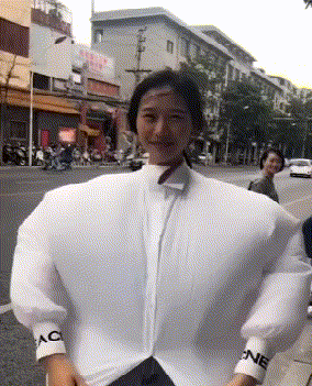  倒车没注意把消防栓撞了，水流了一个多小时，保险除了水费全包，大家知道水费要赔多少吗