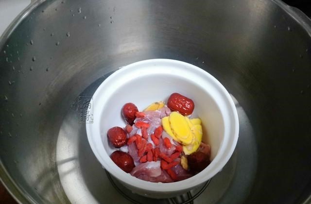 赵英俊|赵英俊死因曝光，伤肝的不止是抽烟喝酒还有它，网友：我也得改！