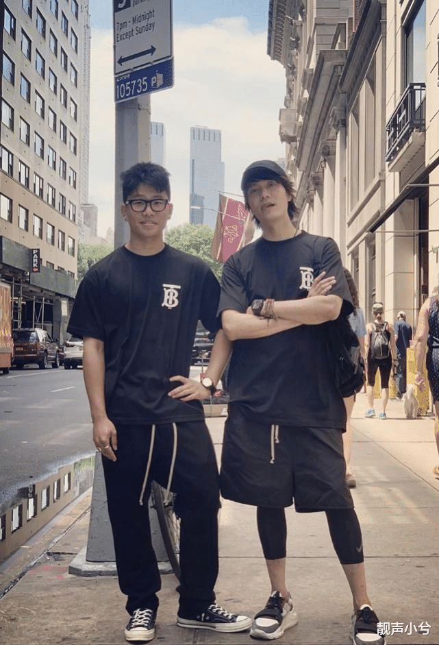 程凌云|2001年，网传还没火的陈坤，趁妈妈不在，偷偷溜进了小保姆的房间