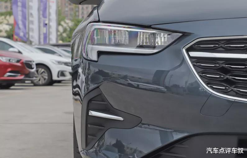  合资运动范B级车对撞：别克君威VS日产天籁