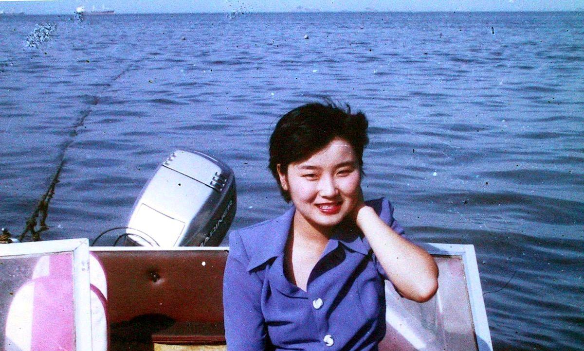 化妆 为什么农村的女性，比城市的女性更爱化妆打扮呢，且用力过猛呢？