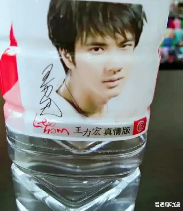 李靓蕾|网友：深夜看完了李靓蕾发的微博文章，真的太难过了！