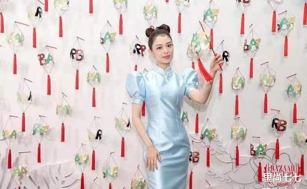 里尚七七 吉娜终于找对风格了，舍弃大红唇太明智，选对礼服贵气感立马来了