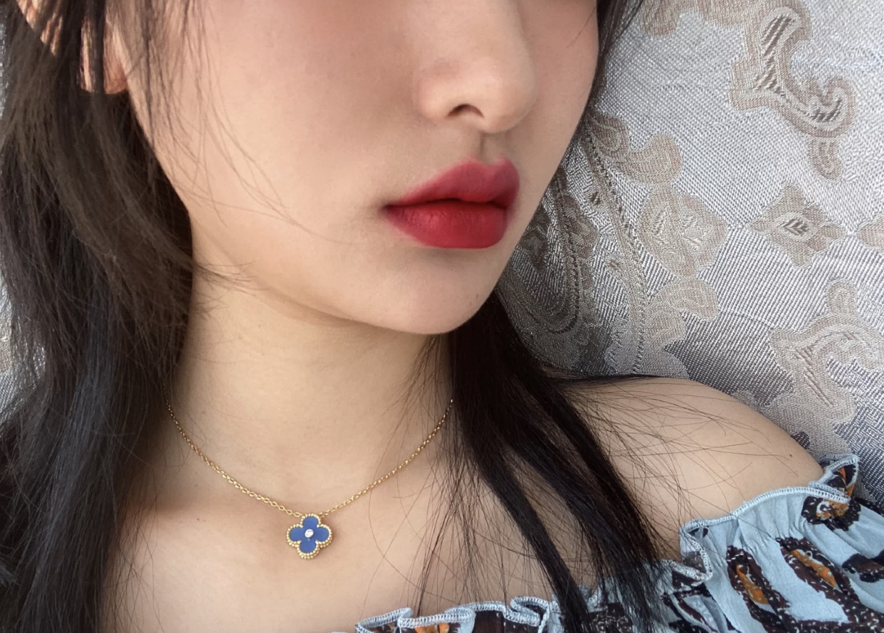 阿玛尼|阿玛尼新款唇膏，哪些颜色值得买？405很普通，还是看看这几个吧